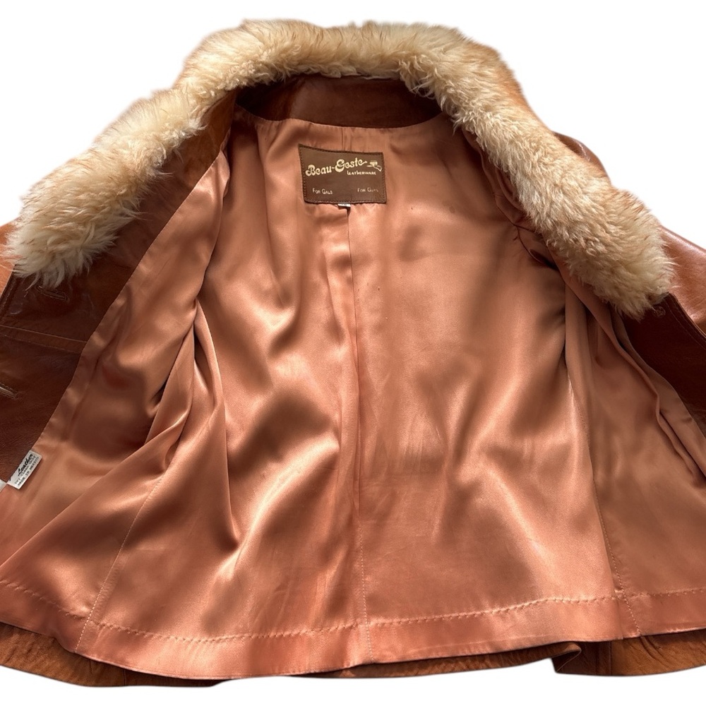 Vintage leather jacket with fur collar - Picture 5 of 8